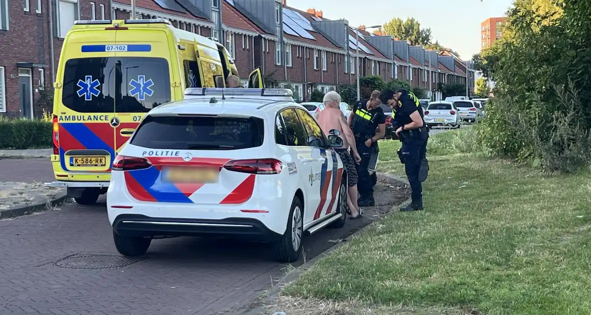 Persoon op scooter onderuit - Foto 3