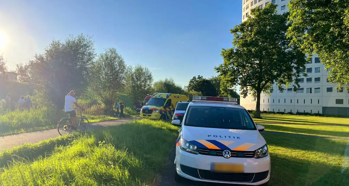 Persoon gewond na duik in Maas - Foto 2