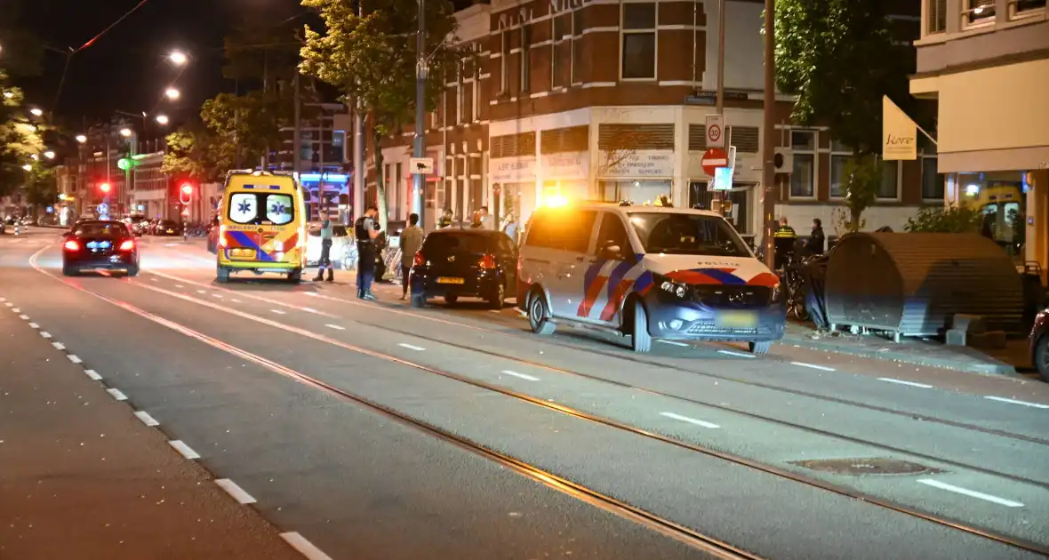 Maaltijdbezorger rijdt concurrent het ziekenhuis in - Foto 10