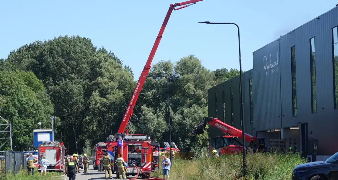 Veel rookontwikkeling door Zeer Grote Brand