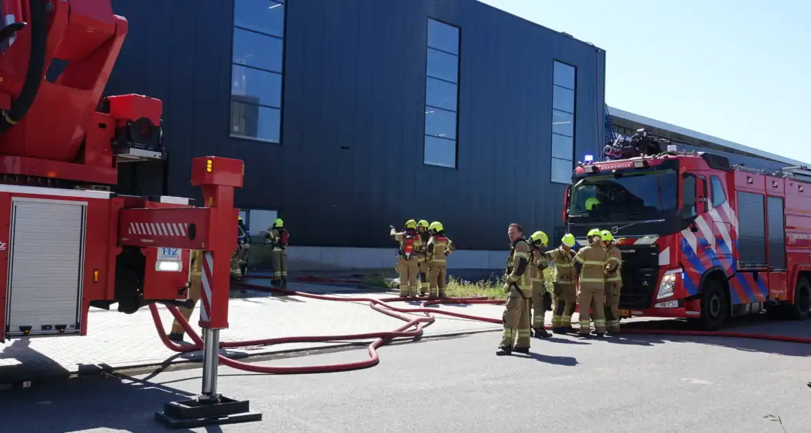 Veel rookontwikkeling door Zeer Grote Brand - Foto 3