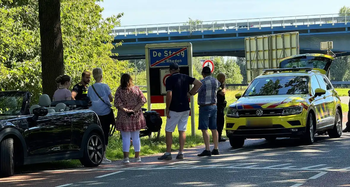 Man hard ten val met fiets, en raakt gewond aan arm - Foto 2