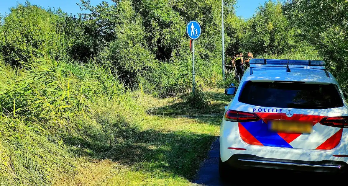 Dronken vrouw valt in rivier - Foto 2