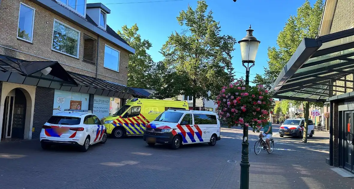 Forensische Opsporing verricht onderzoek in woning - Foto 1