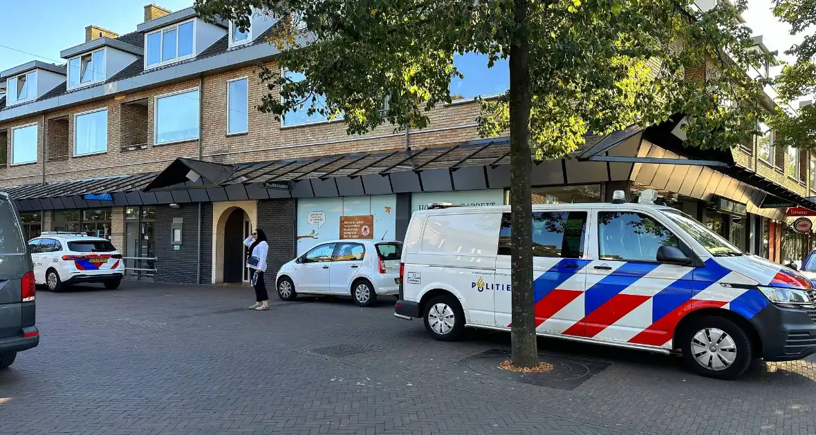 Forensische Opsporing verricht onderzoek in woning - Foto 4