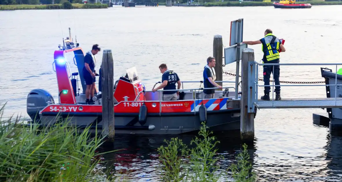 Pleziervaartuig gezonken na aanvaring, opvarenden gered - Foto 3