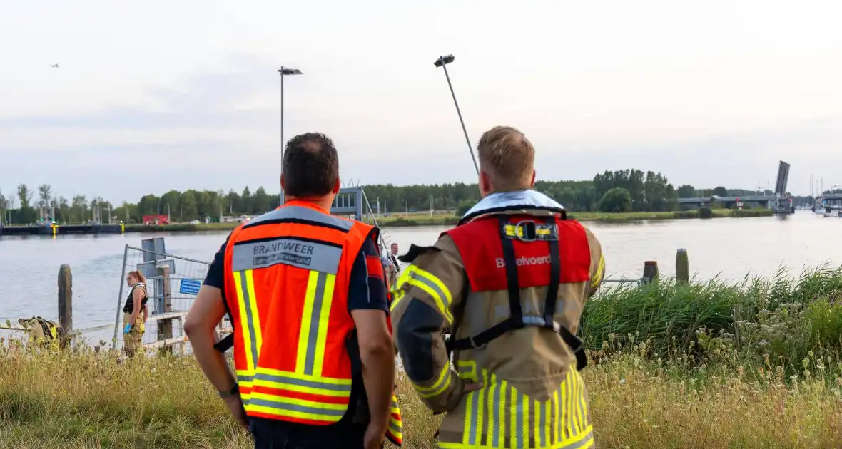 Pleziervaartuig gezonken na aanvaring, opvarenden gered - Foto 7