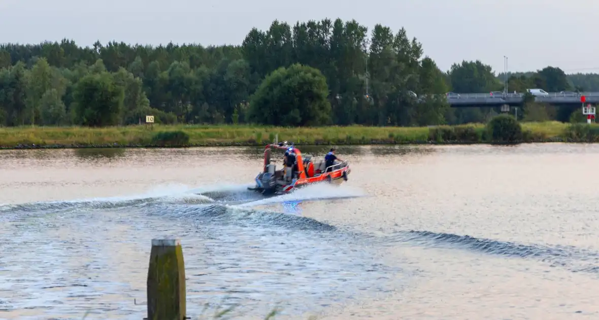 Pleziervaartuig gezonken na aanvaring, opvarenden gered - Foto 8