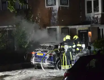 Elektrische auto van burgemeester in brand gestoken