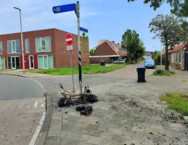 Scooter compleet verbrand