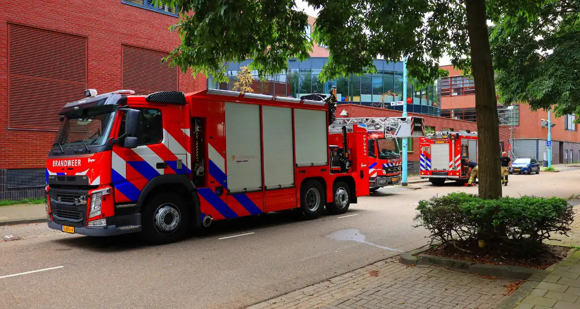 Brand in parkeergarage MBO College Westpoort - Foto 6