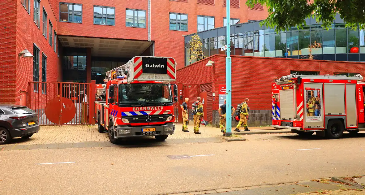 Brand in parkeergarage MBO College Westpoort - Foto 7