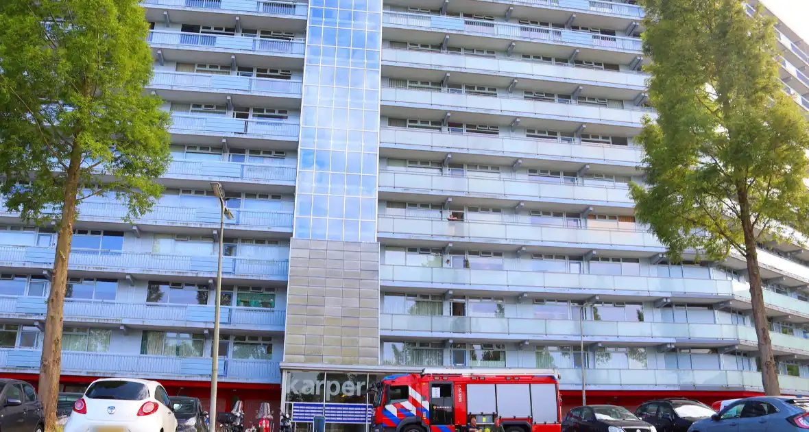 Opnieuw mensen uit lift gehaald, flatbewoners zijn tientallen storingen zat