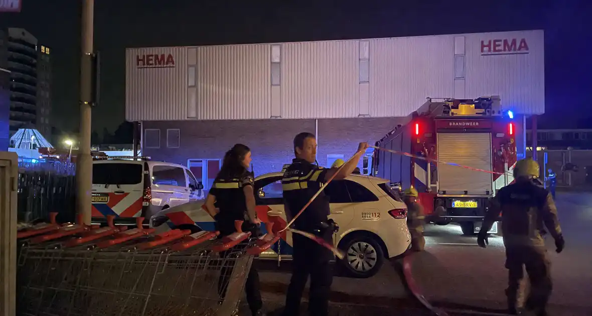 Grote brand in winkel - Foto 4