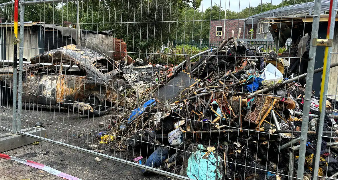 Grote ravage nadat meerdere garageboxen in band stonden - Foto 3