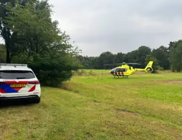 Traumateam ingevlogen voor steekincident, vrouw raakt zwaargewond