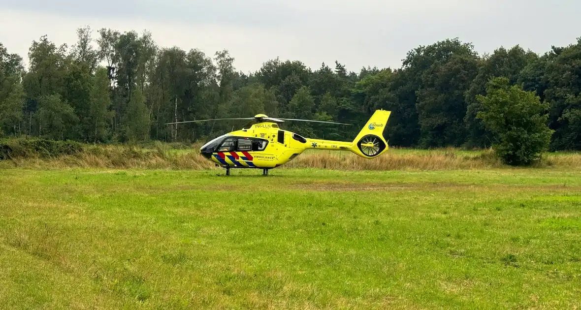 Traumateam ingevlogen voor steekincident, vrouw raakt zwaargewond - Foto 1