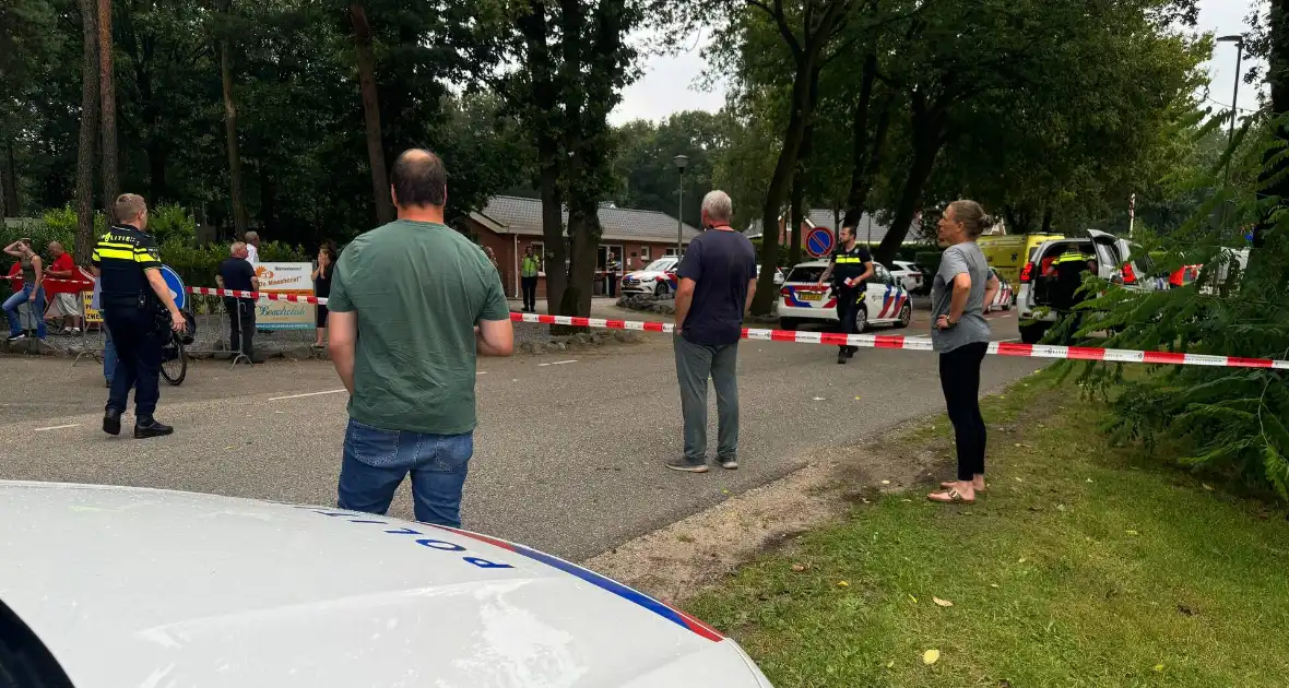 Traumateam ingevlogen voor steekincident, vrouw raakt zwaargewond - Foto 3