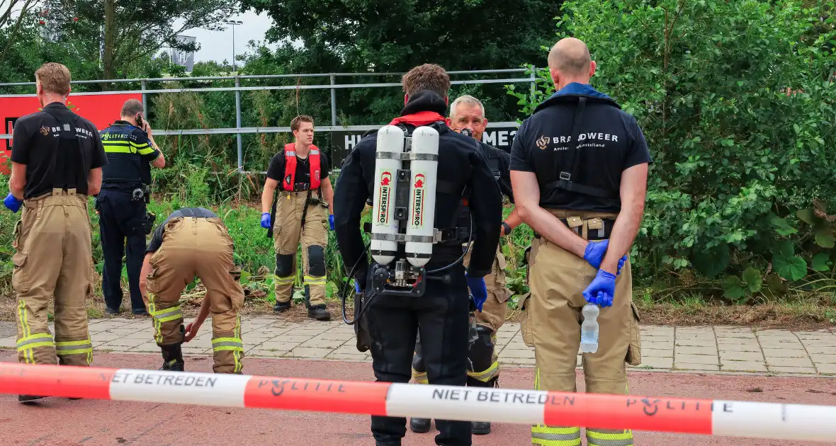 Brandweerduikers ingezet voor aangetroffen overleden persoon - Foto 1