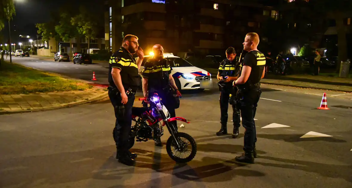 Persoon op pitbike gaat onderuit - Foto 2