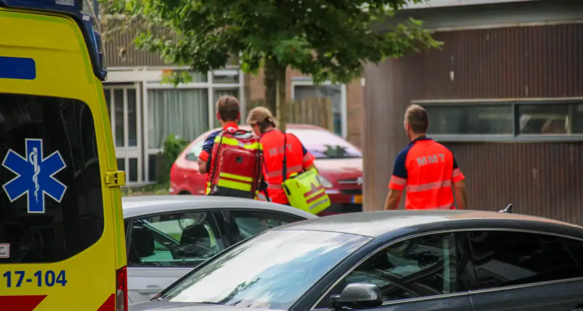 Traumahelikopter geland voor incident met kind - Foto 3