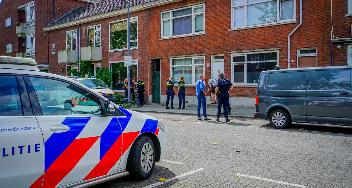 Team Parate Eenheid doet inval in woning