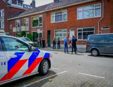 Team Parate Eenheid doet inval in woning