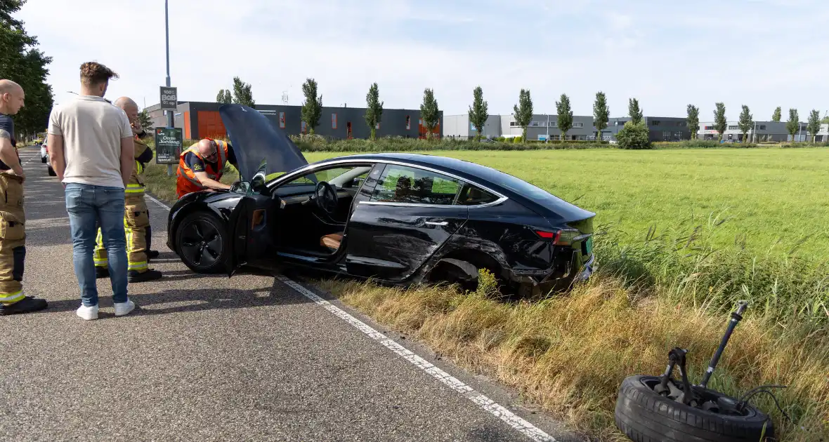 Ravage na botsing met meerdere auto's - Foto 8