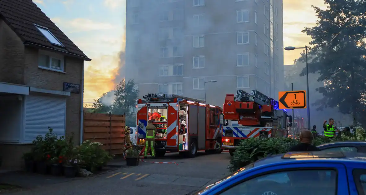 Grote schade na uitslaande brand in flatwoning - Foto 2