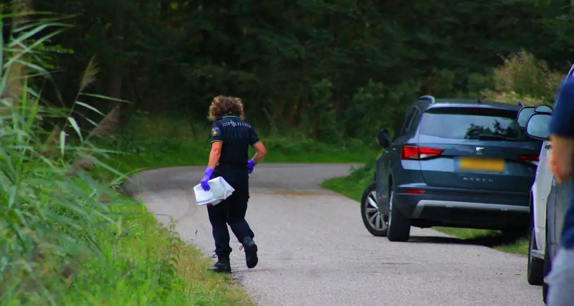 Bos afgesloten tijdens politieonderzoek - Foto 8