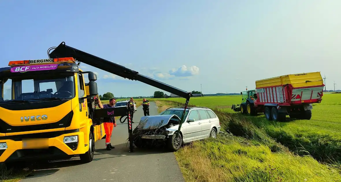 Auto belandt in sloot, bestuurder spoorloos - Foto 4