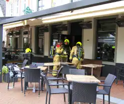 Brandweer onderzoekt gaslucht in café