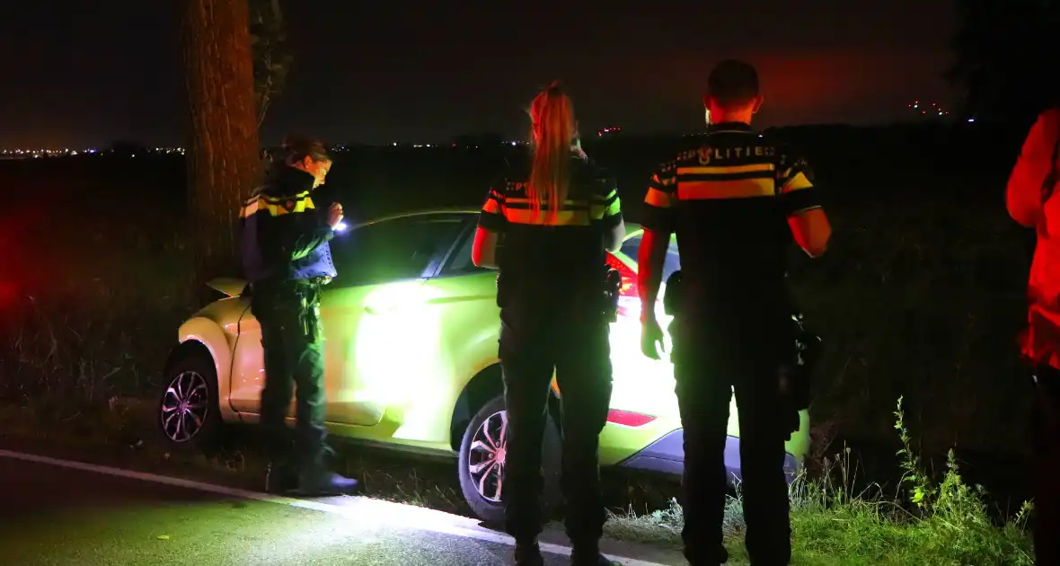 Gecrashte auto aangetroffen bestuurder spoorloos - Foto 4