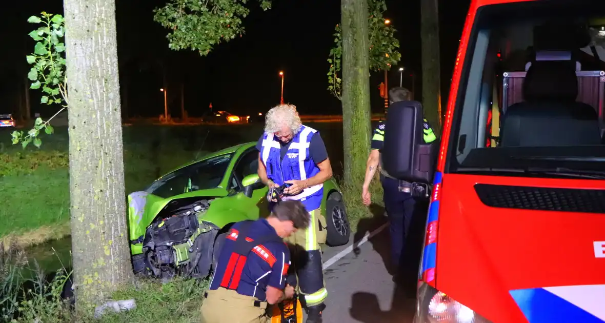 Gecrashte auto aangetroffen bestuurder spoorloos - Foto 5