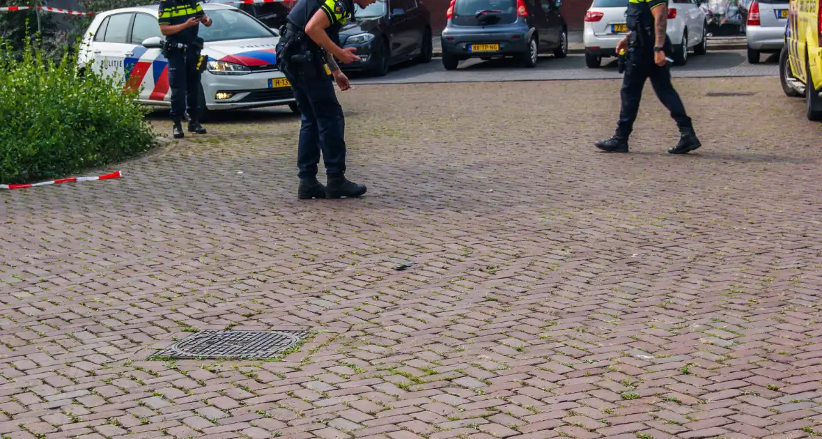 Onderzoek naar melding steekincident - Foto 1
