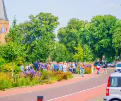 Doetinchemse complotdenker trekt veel demonstranten naar rechtbank