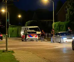 Agenten in kogelwerende vesten na melding van schietpartij in woonwijk