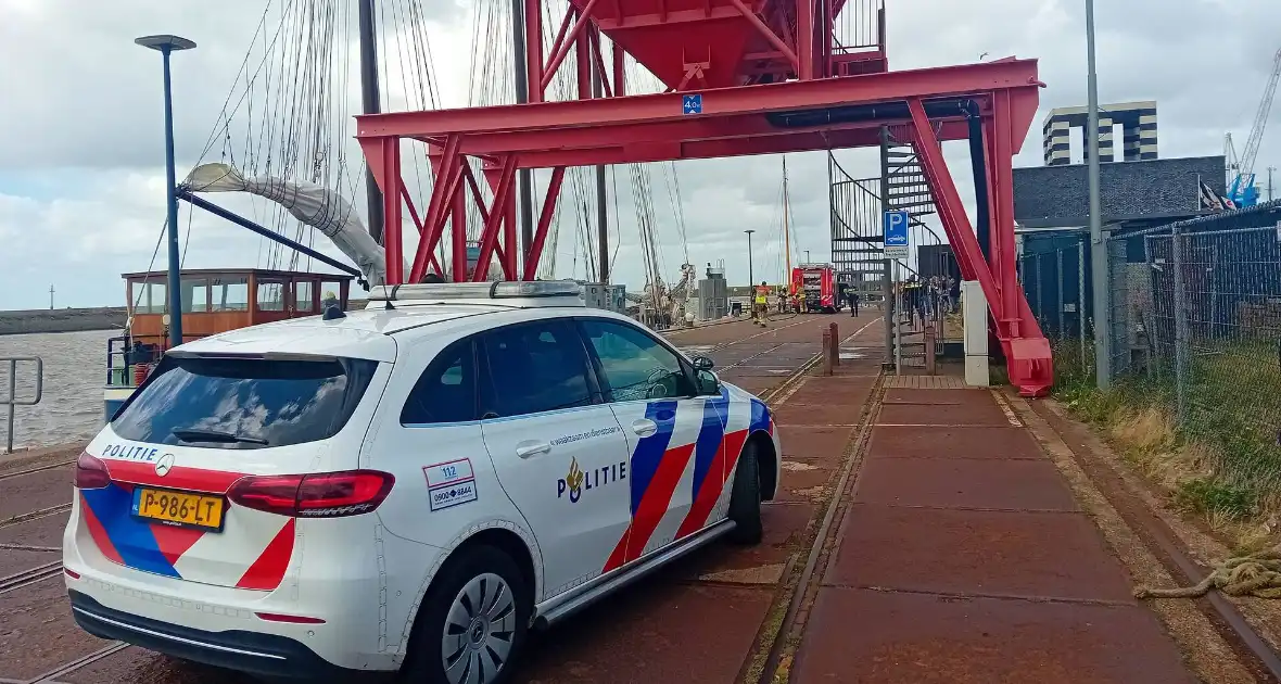 Brand in machinekamer bij boot - Foto 1