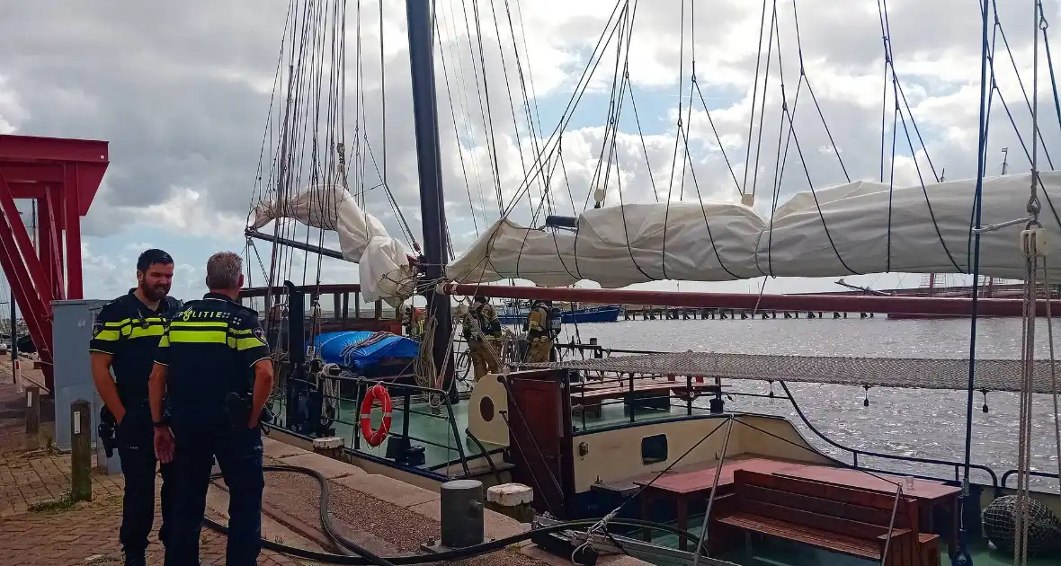 Brand in machinekamer bij boot - Foto 7