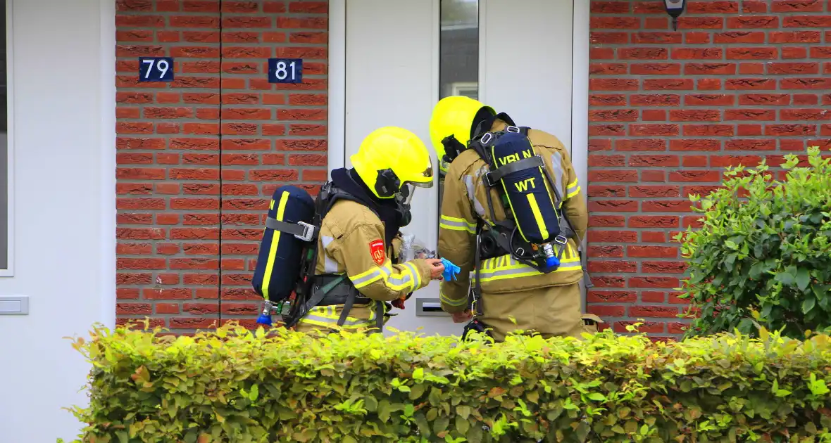 Hulpdiensten controleren woning op gevaarlijke gassen - Foto 2