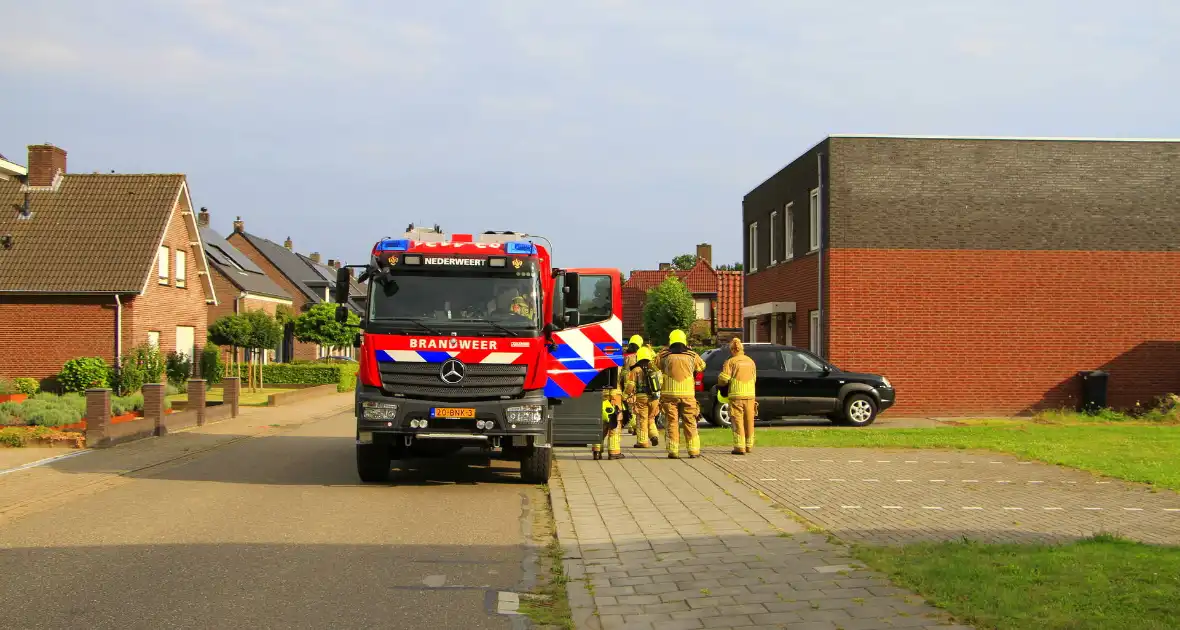Hulpdiensten controleren woning op gevaarlijke gassen - Foto 4