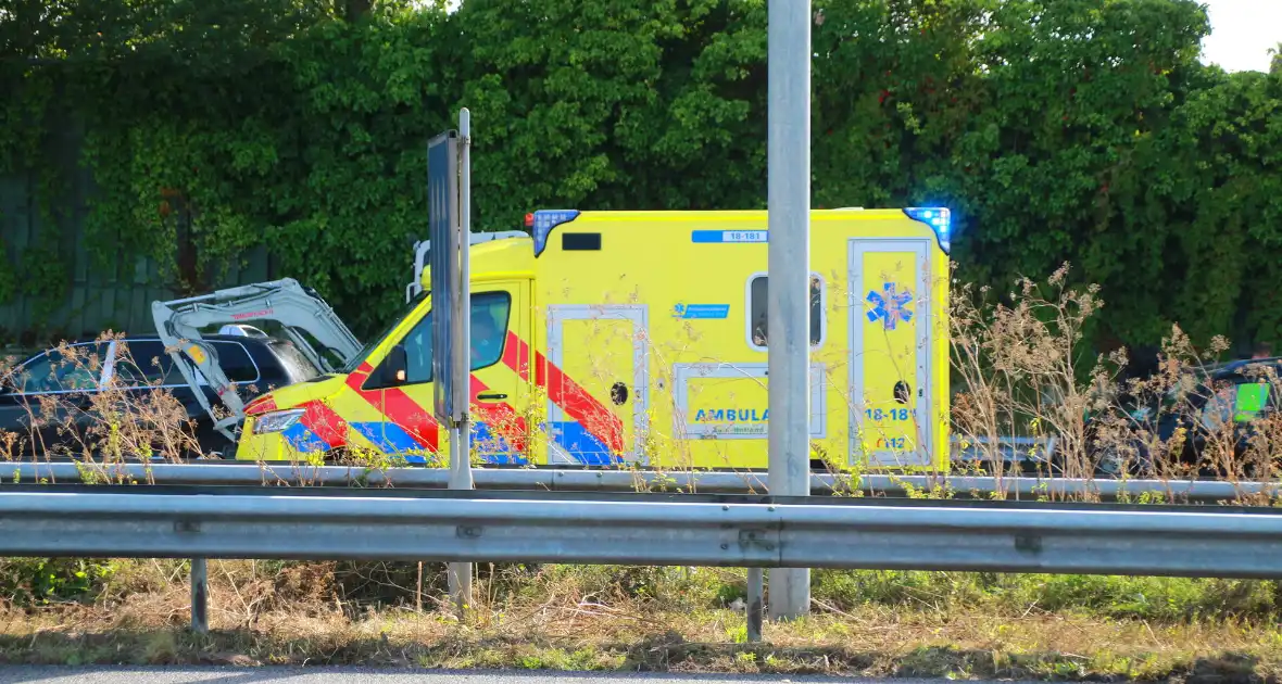 Meerdere ongevallen op rijksweg A15 - Foto 1