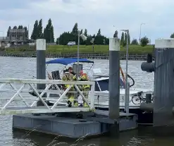 Brandweer op onderzoek uit na knal op boot