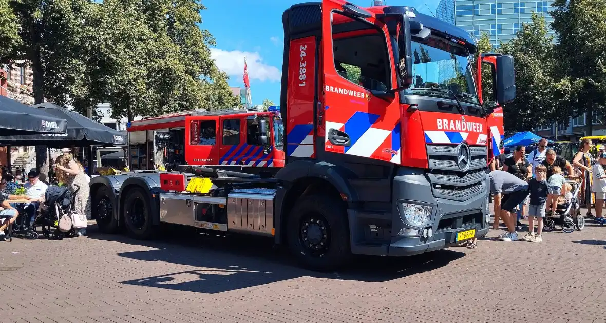 Grote opkomst hulpdiensten op Zwaailichtendag - Foto 18