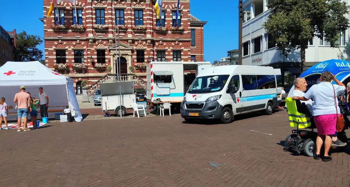 Grote opkomst hulpdiensten op Zwaailichtendag - Foto 25