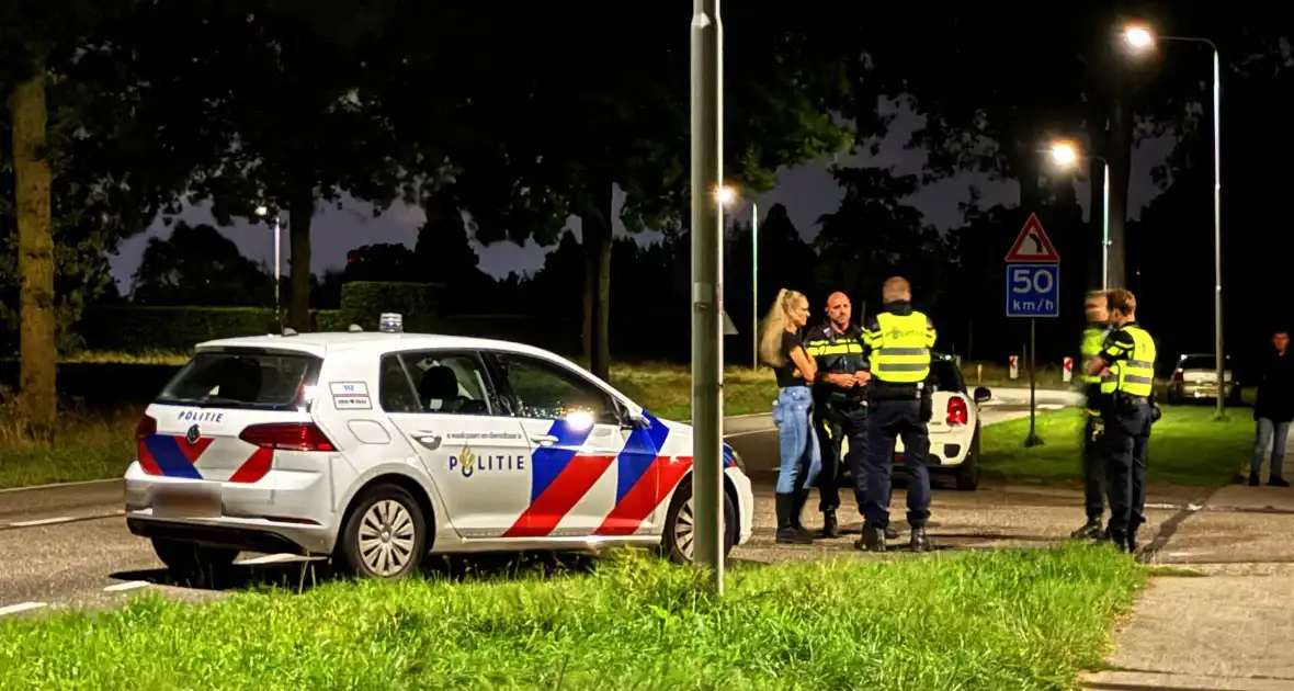 Mini Cooper zwaar beschadigd bij ongeval