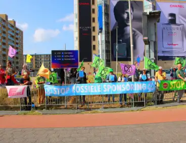 Extinction Rebellion demonstreerd bij Dutch grandprix