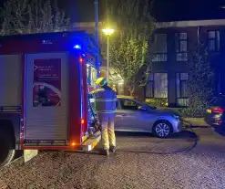 Brandweer blust brand in meterkast