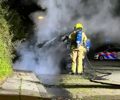 Wederom brand gesticht in auto, verdachte spoorloos