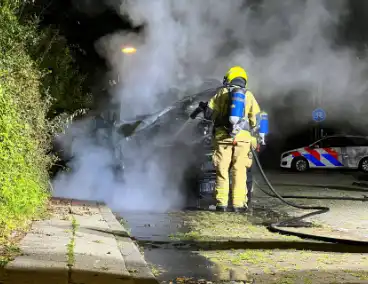 Wederom brand gesticht in auto, verdachte spoorloos